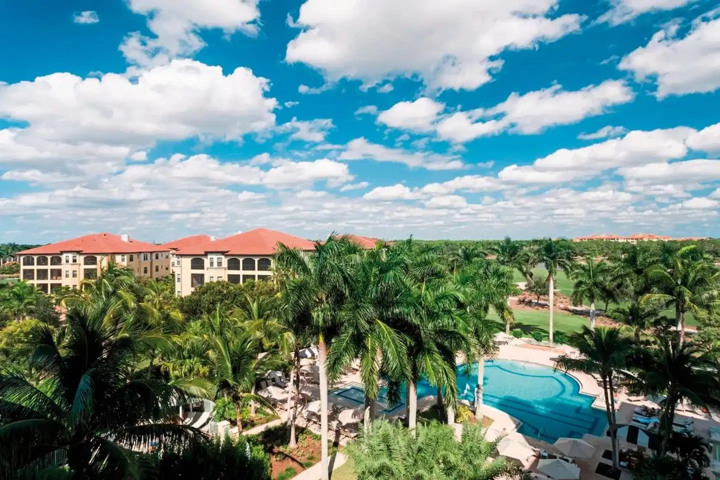 The Ritz-Carlton Naples, Tiburón Aussenansicht