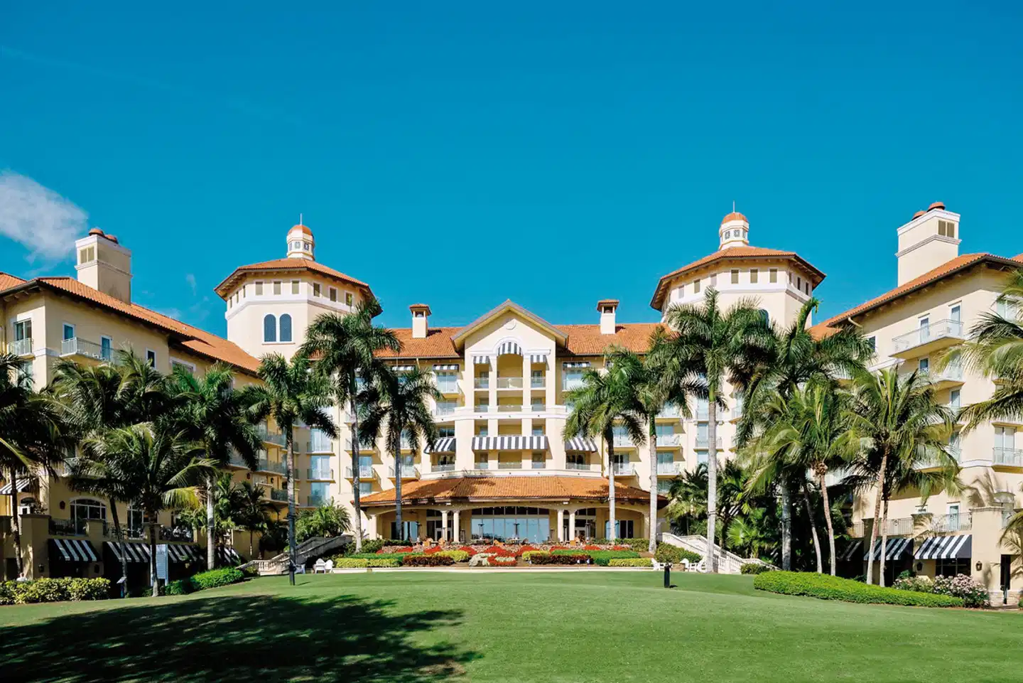 The Ritz-Carlton Naples, Tiburón Aussenansicht