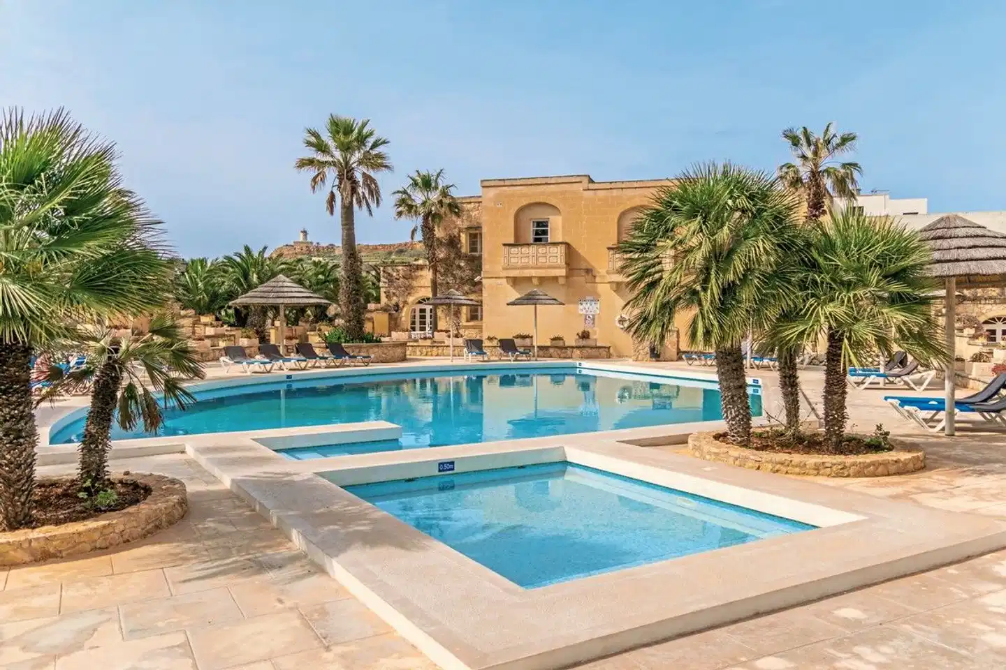 Villagg Tal Fanal Pool