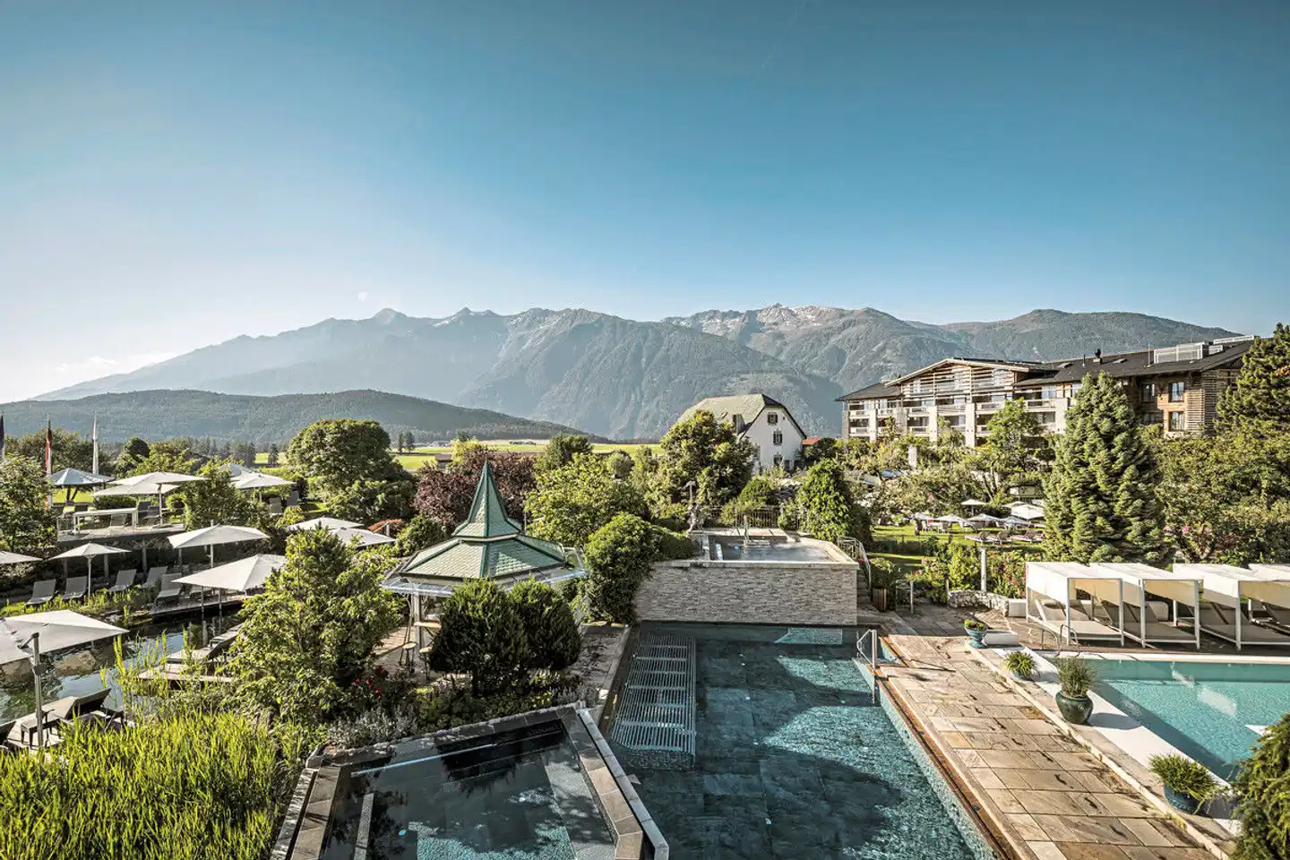 Alpenresort Schwarz Terrasse