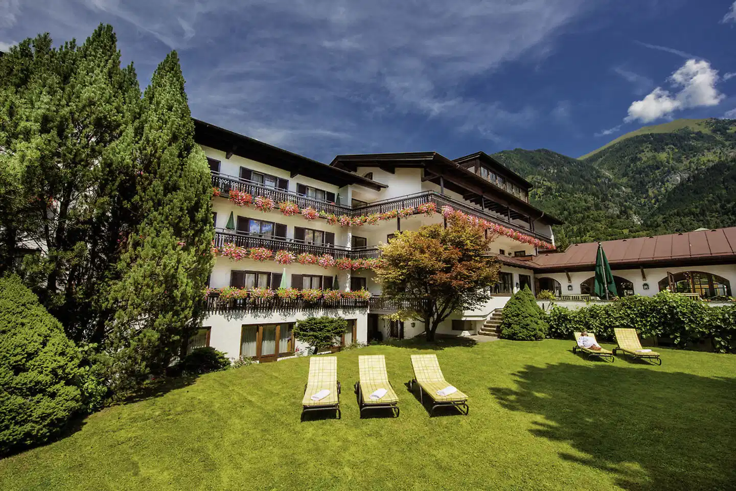 Johannesbad Hotel St. Georg Aussenansicht