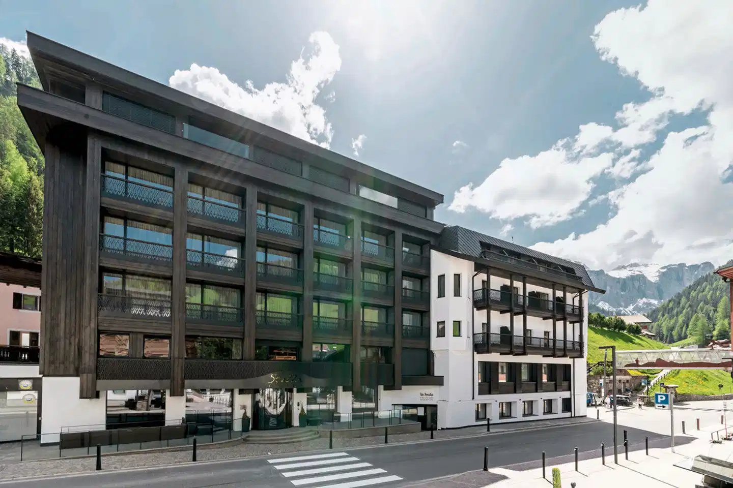 Hotel Stella - My Dolomites Experience Aussenansicht