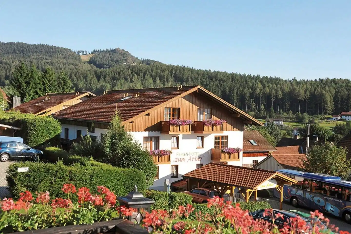 Ferien- und Aktivhotel zum Arber Aussenansicht