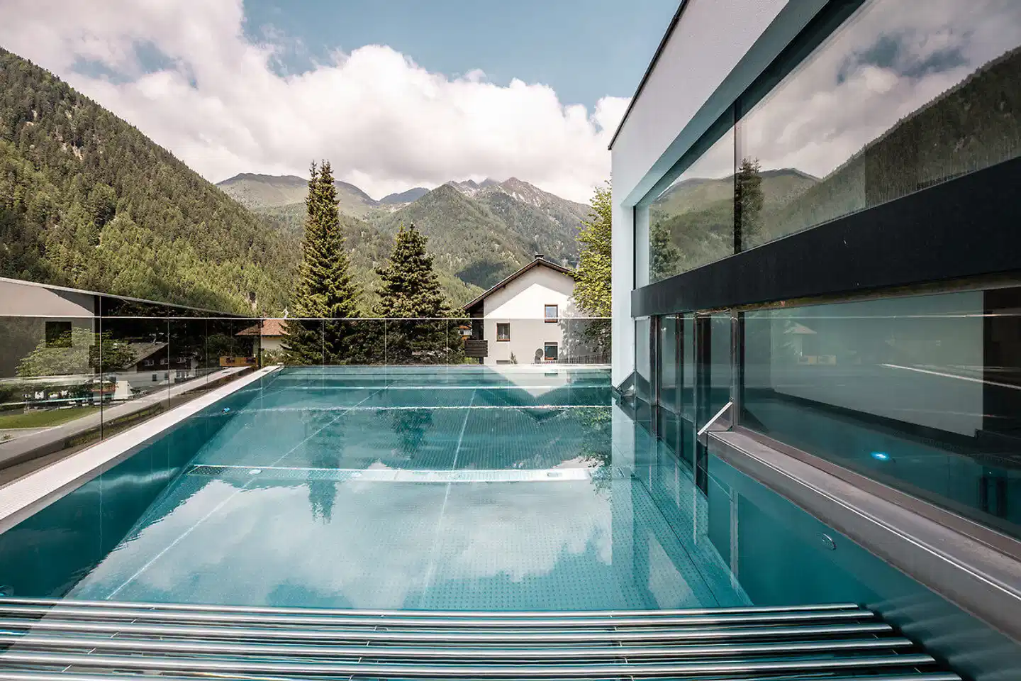 Falkensteiner Hotel & Spa Falkensteinerhof Pool