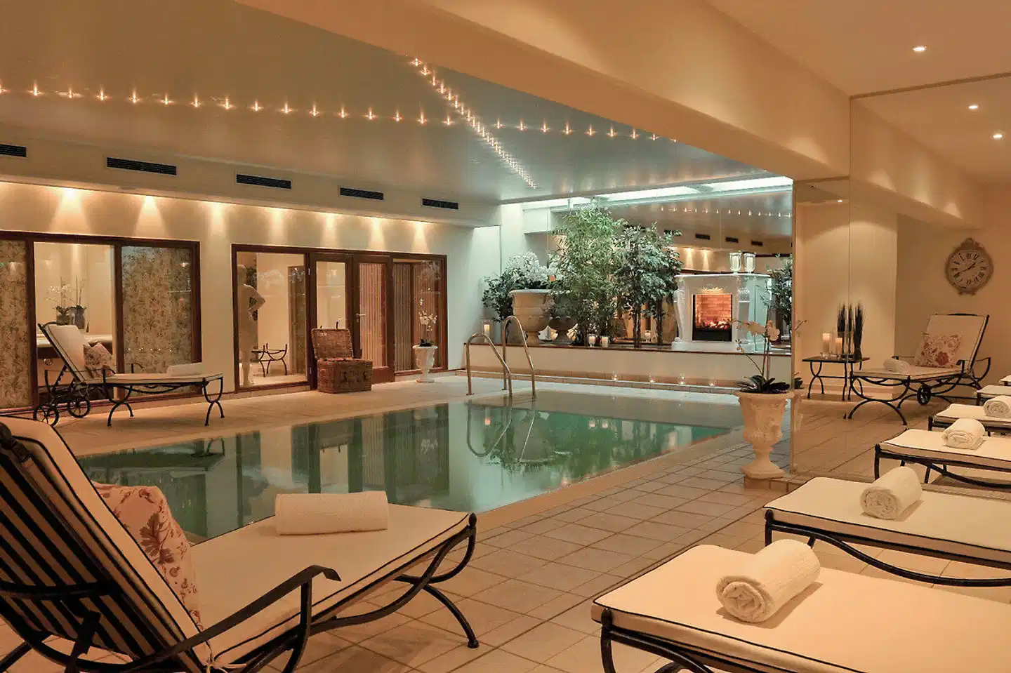 Schlosshotel Burg Schlitz Hallenbad