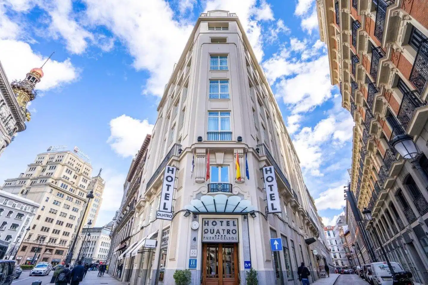Quatro Puerta del Sol Aussenansicht