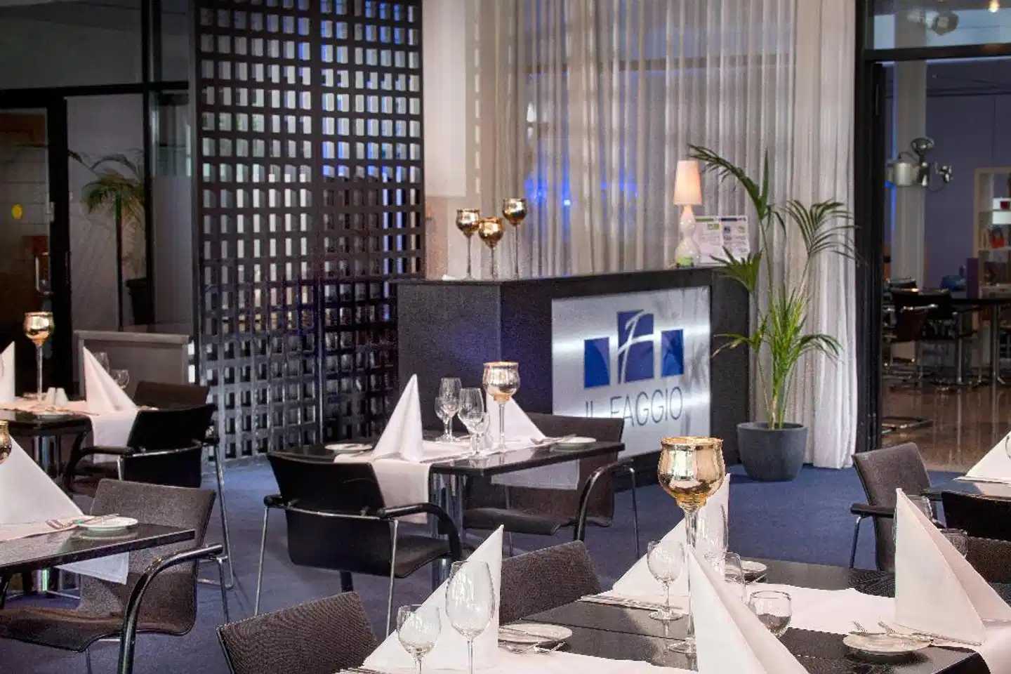 Holiday Inn Berlin - City West Lobby