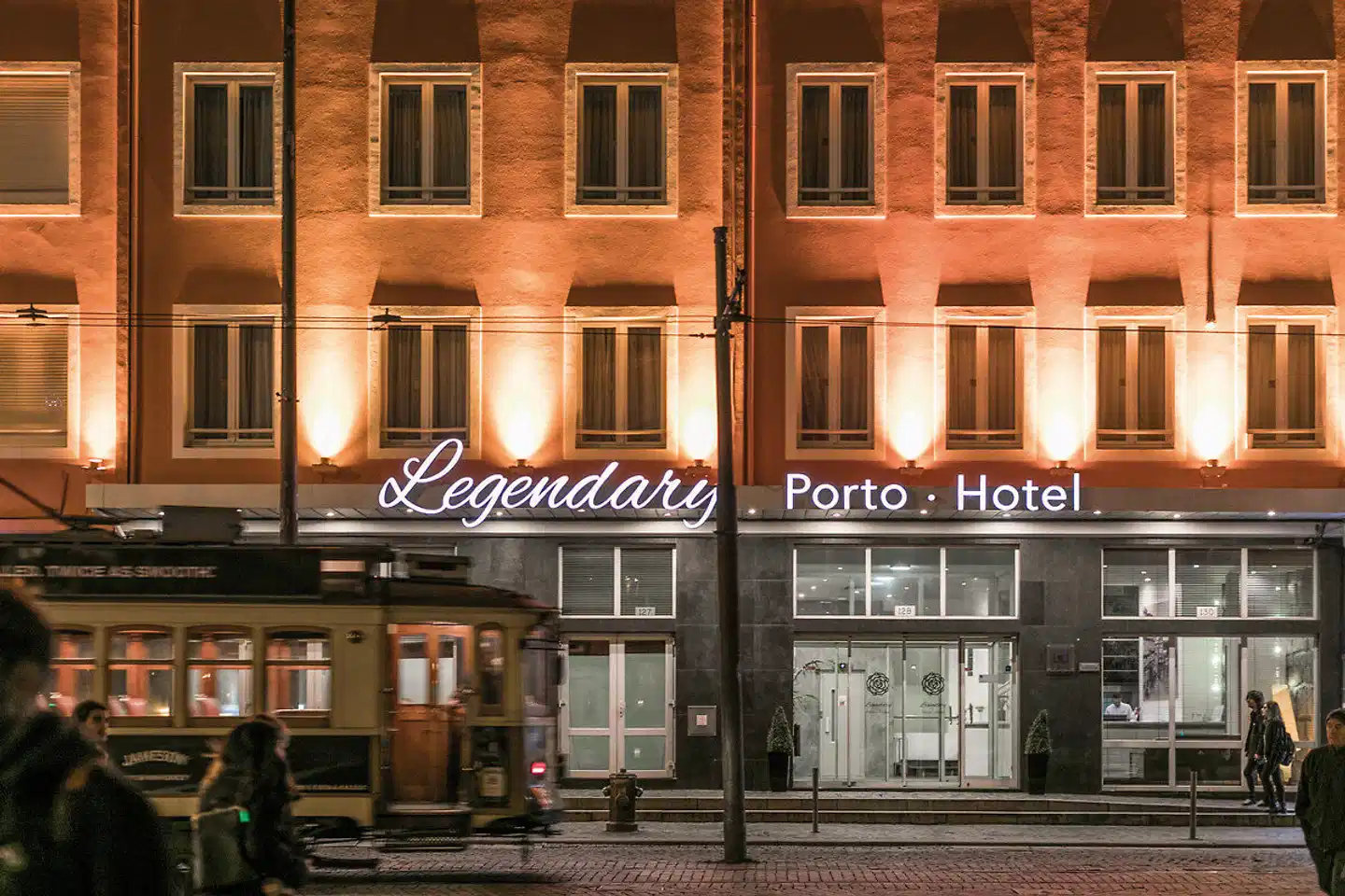 Legendary Porto Hotel Aussenansicht