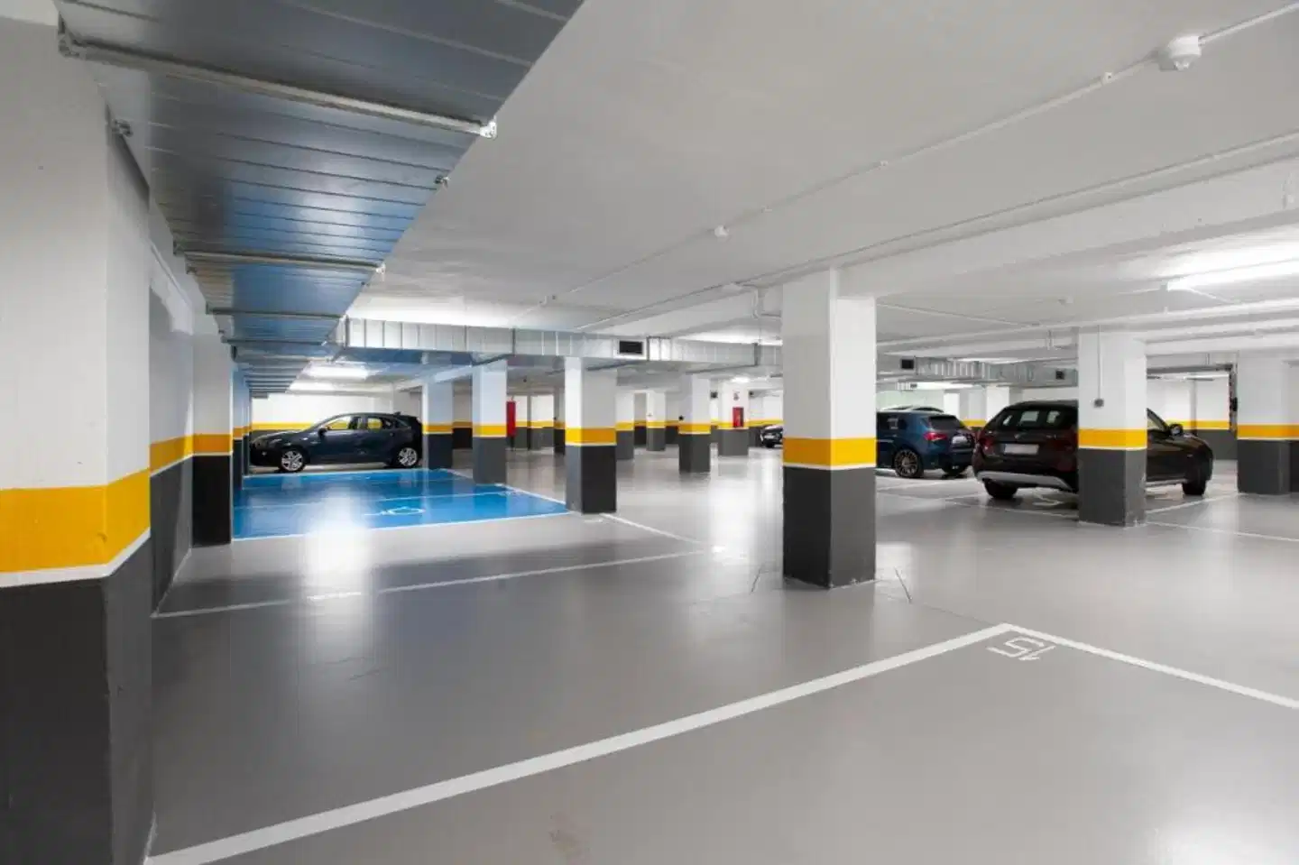 Catalonia Conde de Floridablanca Hallenbad