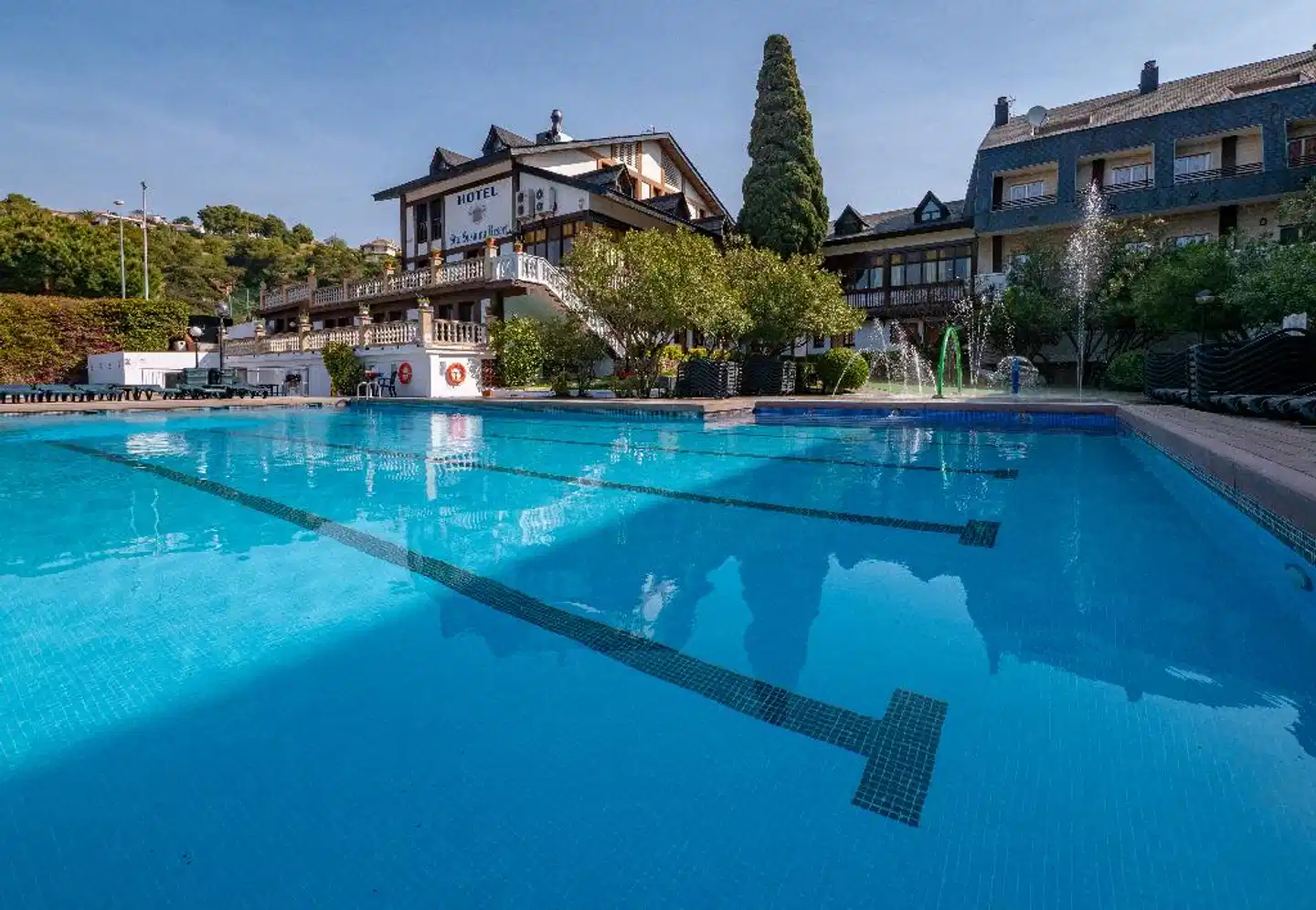 Santa Susanna Resort Pool