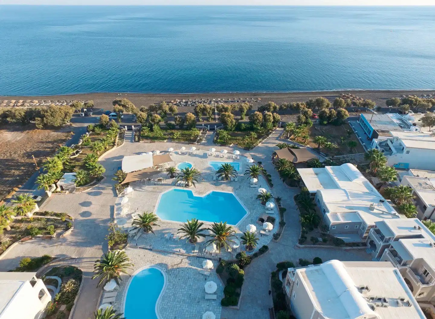 Santo MiraMare Resort Aussenansicht
