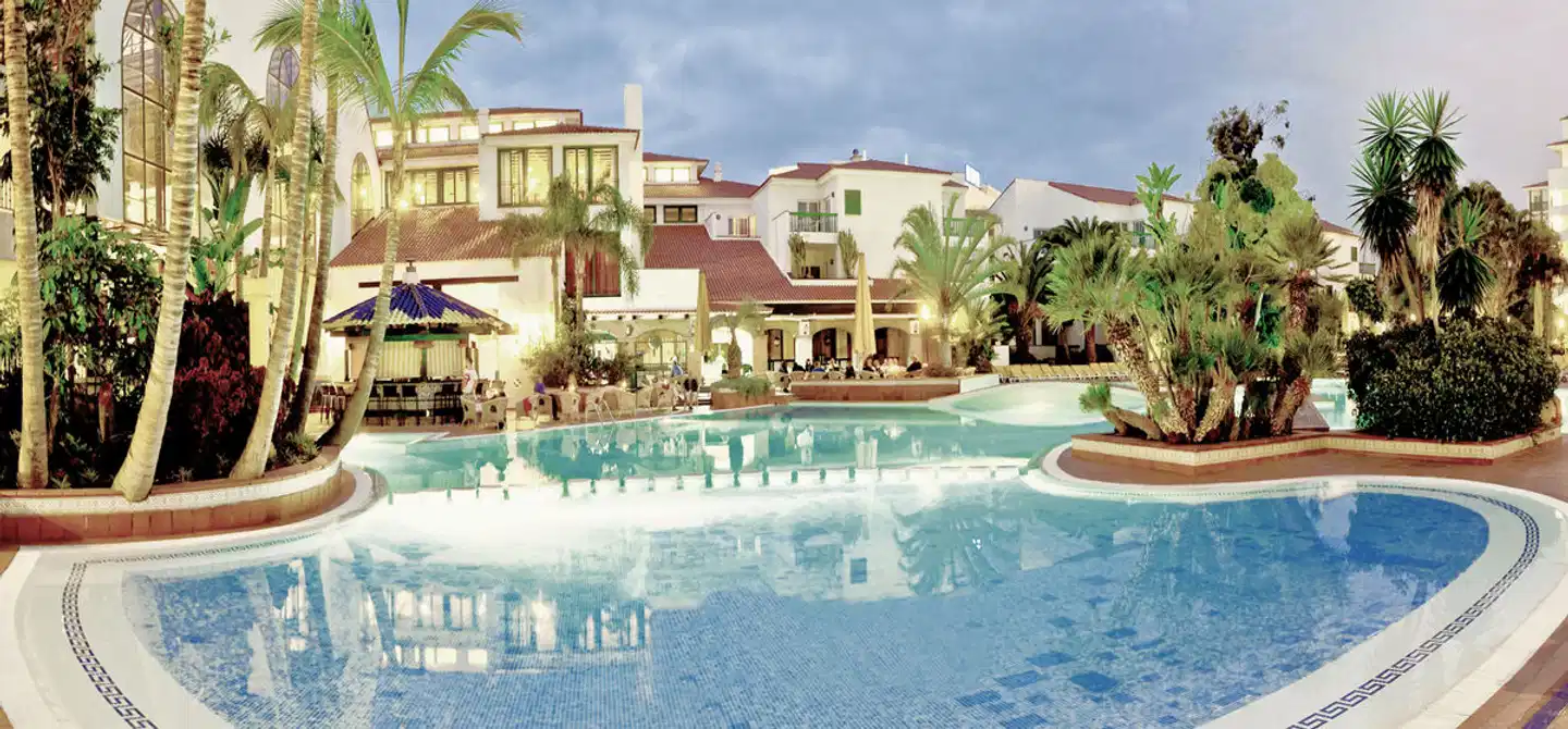 Park Club Europe Pool