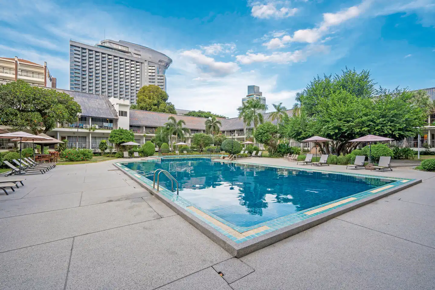Sunshine Garden Resort Pool