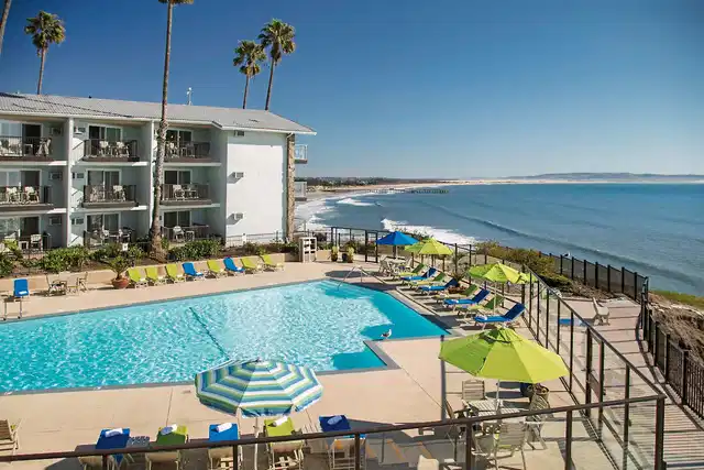 Shore Cliff Hotel Pool