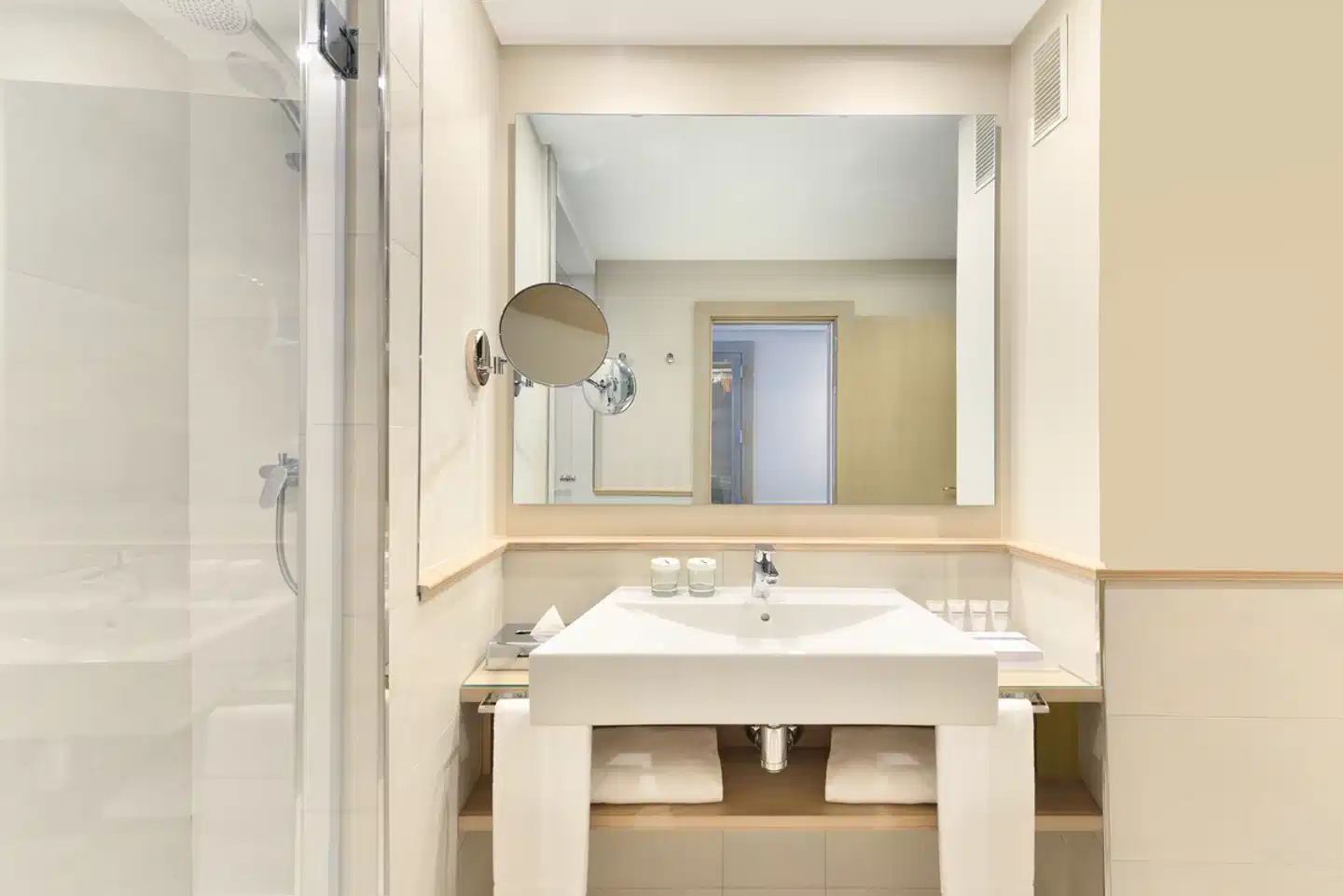 Amàre Beach Hotel Marbella Badezimmer