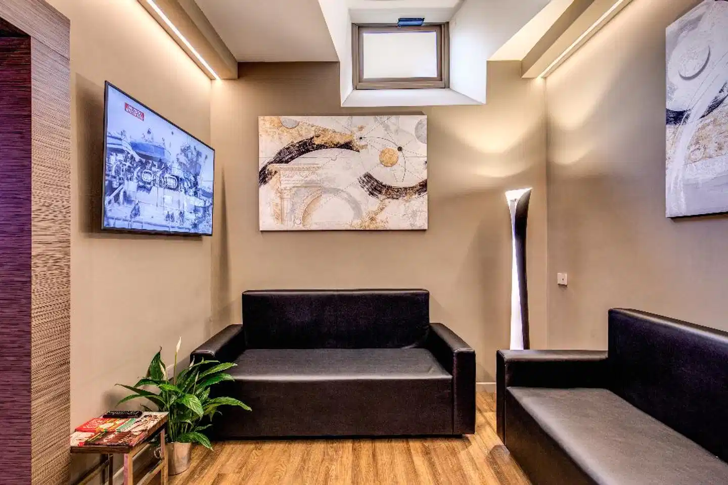 Al Manthia Hotel Lobby