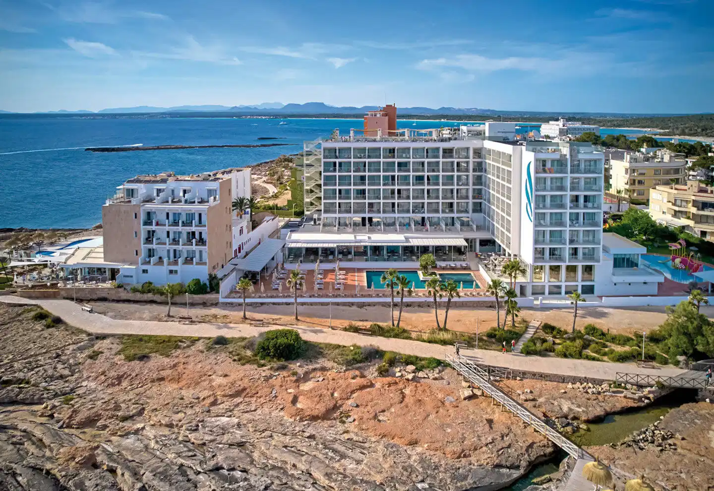 Universal Hotel Romántica Aussenansicht