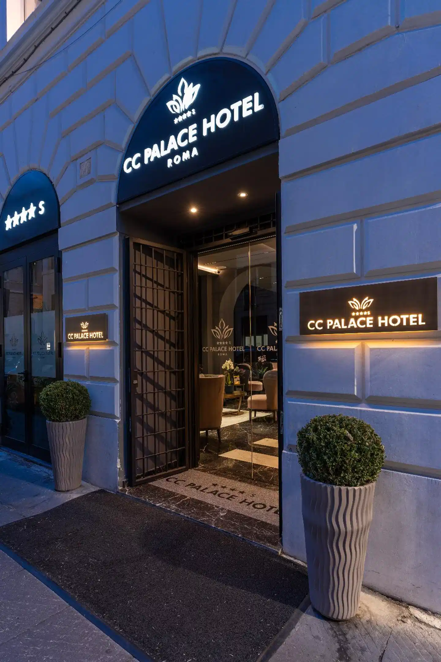 CC Palace Hotel Aussenansicht