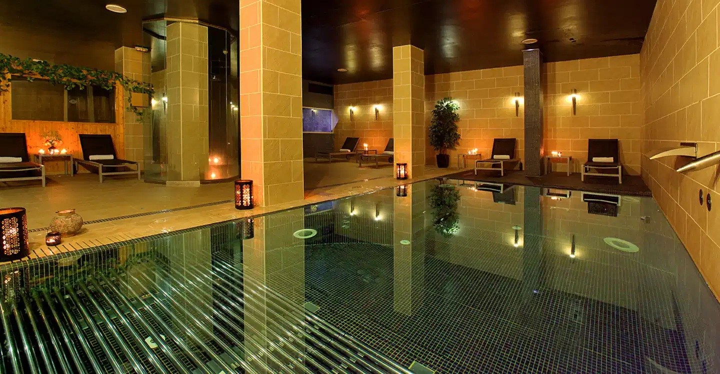 Axel Hotel Barcelona & Urban Spa - Adults Only Hallenbad