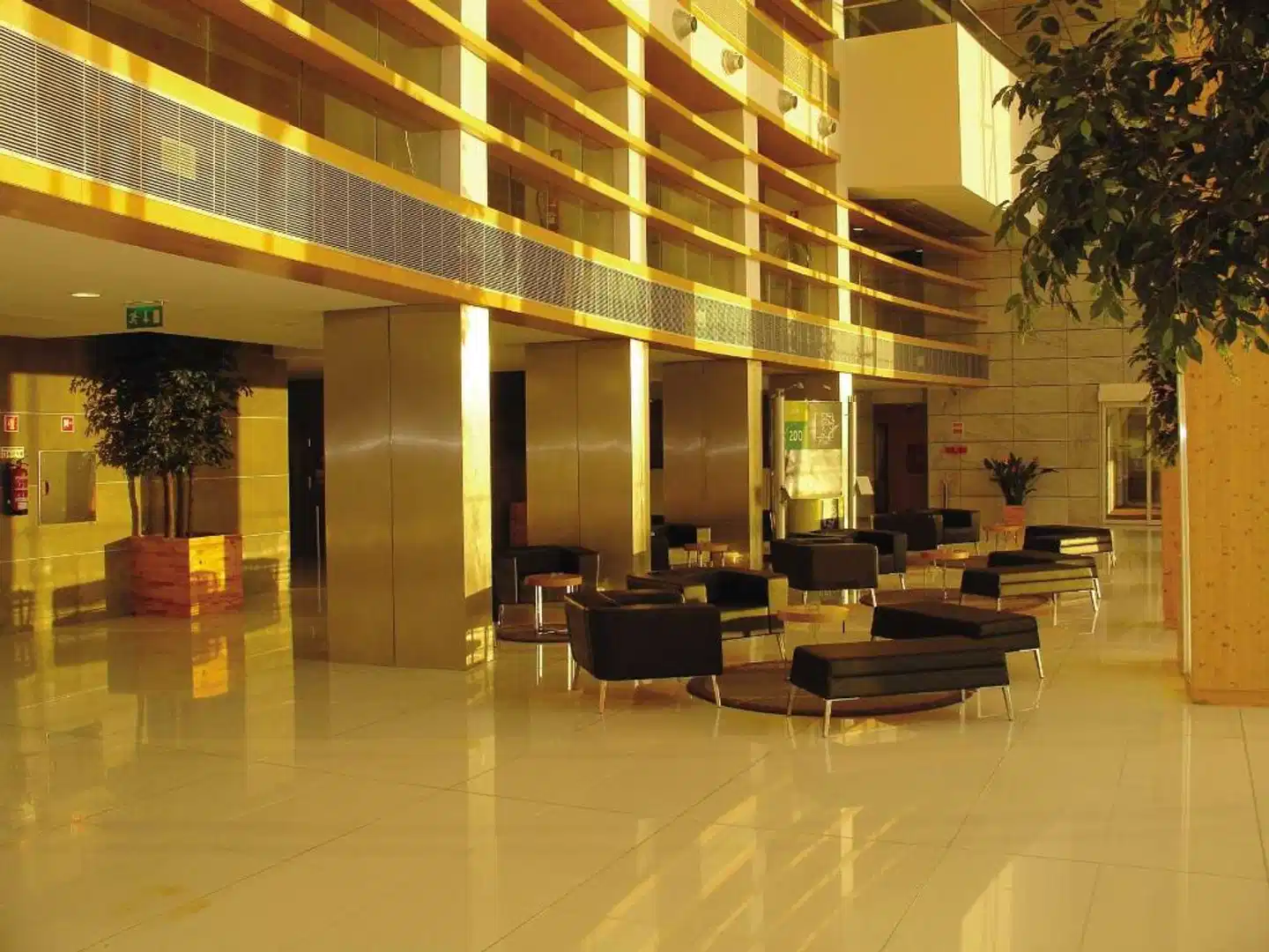 VIP Executive Azores Hotel Lobby