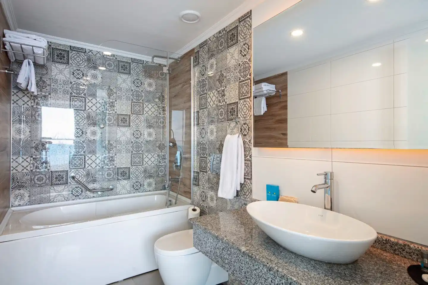 Le Bleu Hotel & Resort Badezimmer