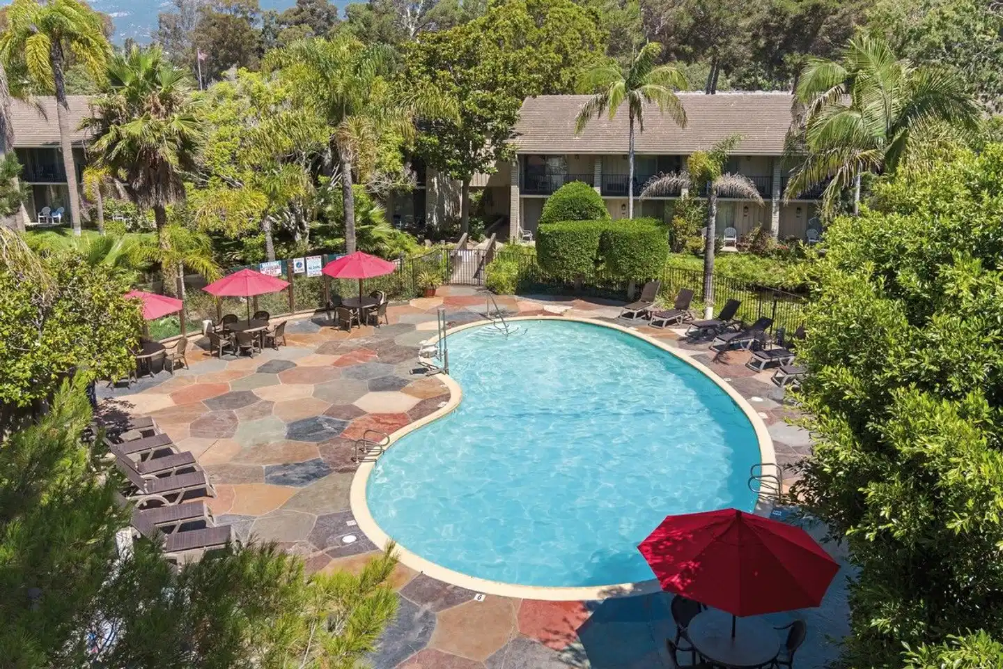 Ramada by Wyndham Santa Barbara Pool