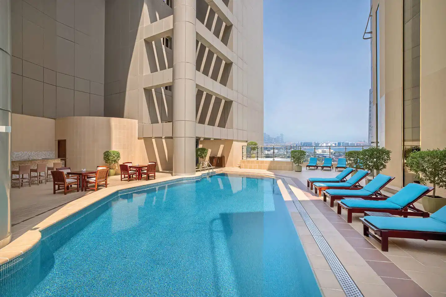 Grand Millennium Hotel Dubai Pool