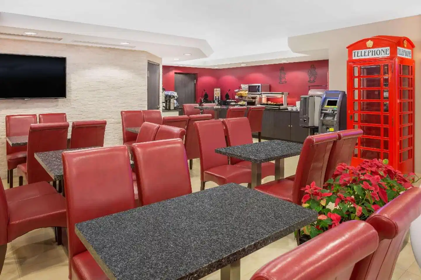 Ramada by Wyndham Miami Springs/Miami International Airport Lobby