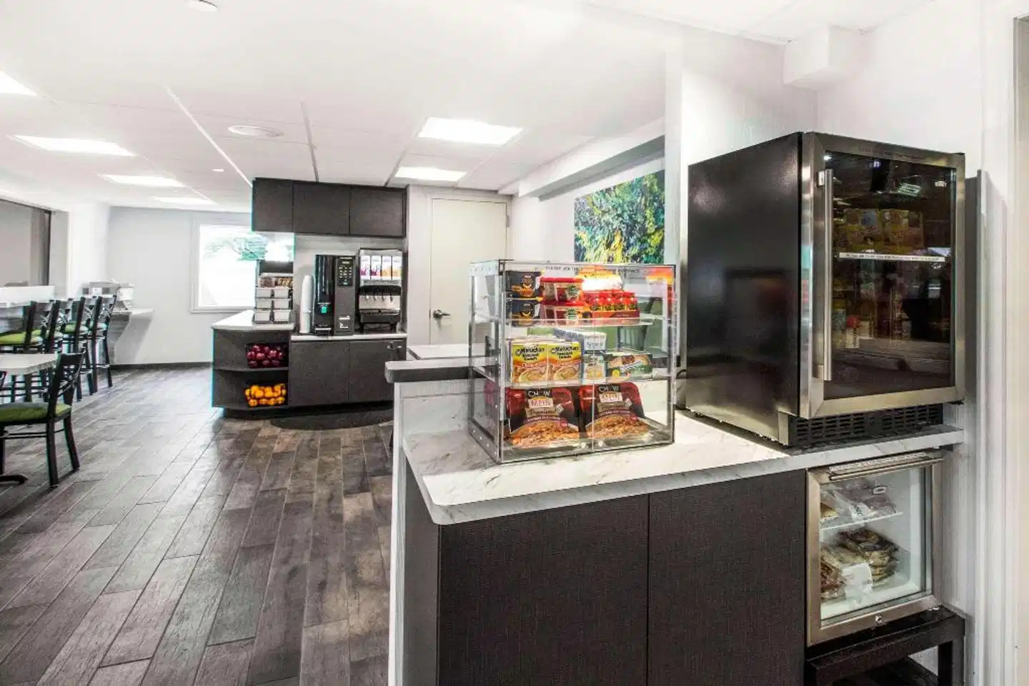 Econo Lodge Hicksville Restaurant