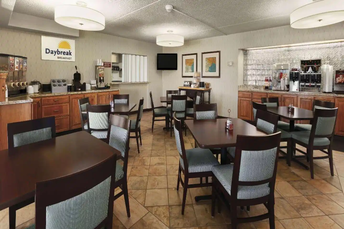 Days Inn by Wyndham Helena Bar