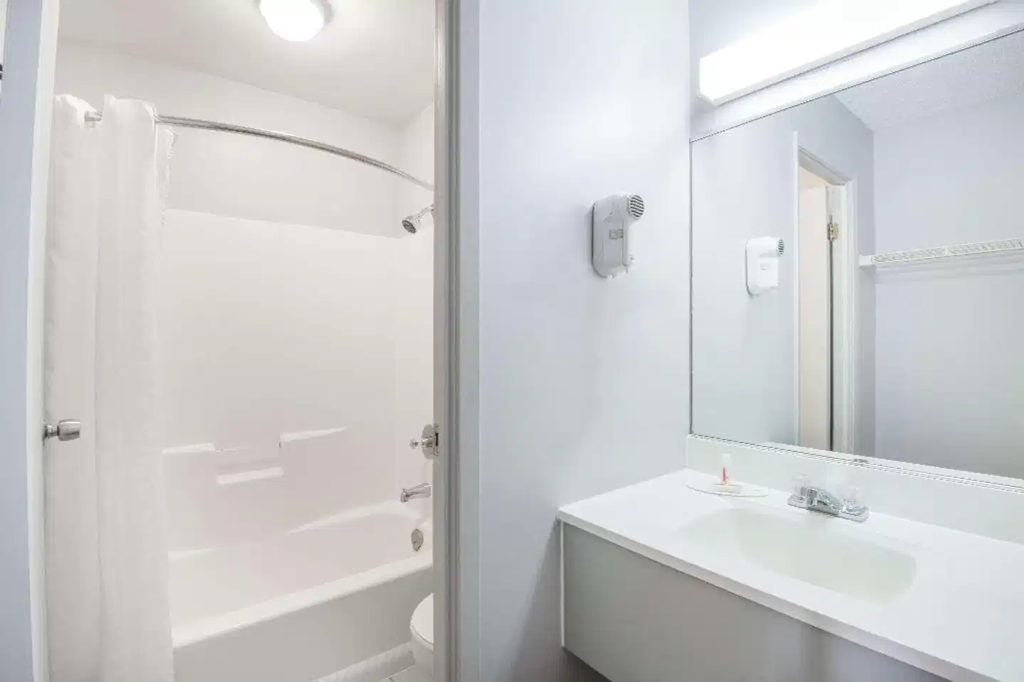 Howard Johnson Quebec Badezimmer