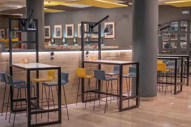 Silken Amara Plaza Bar