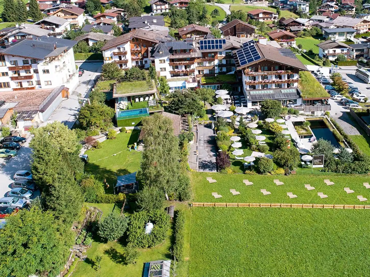 Gartenhotel CRYSTAL Aussenansicht