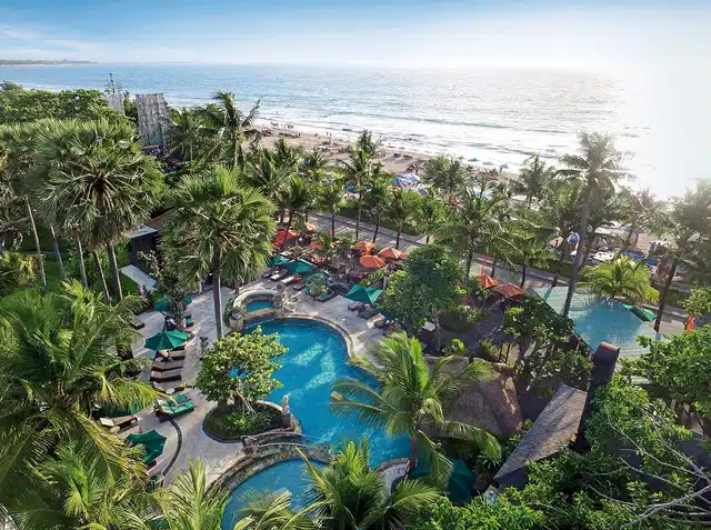 Legian Beach Hotel Aussenansicht