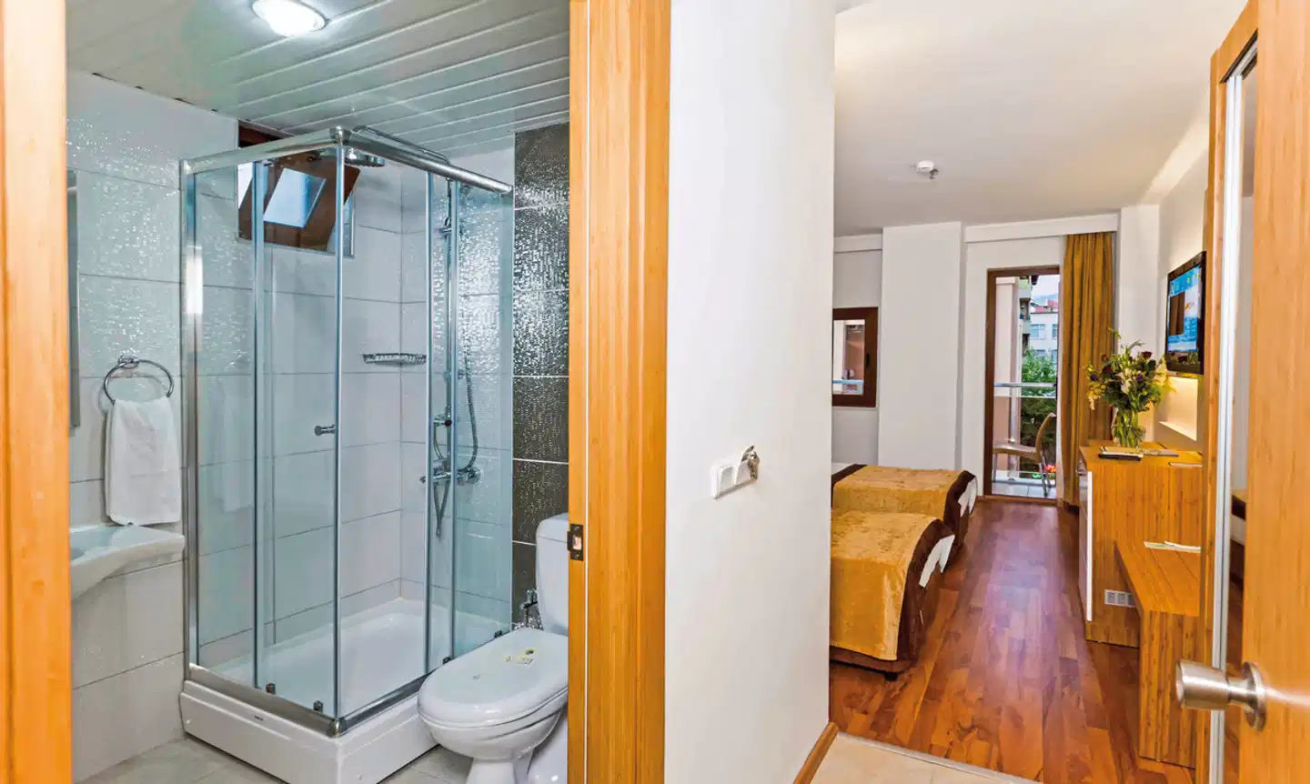 Eftalia Downtown Hotel Badezimmer