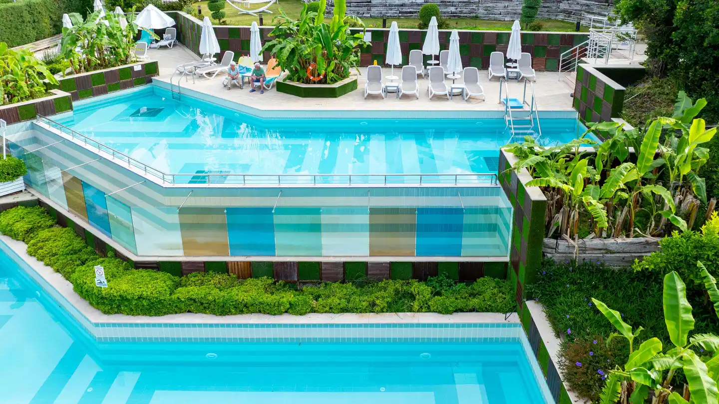 Side Star Elegance Pool