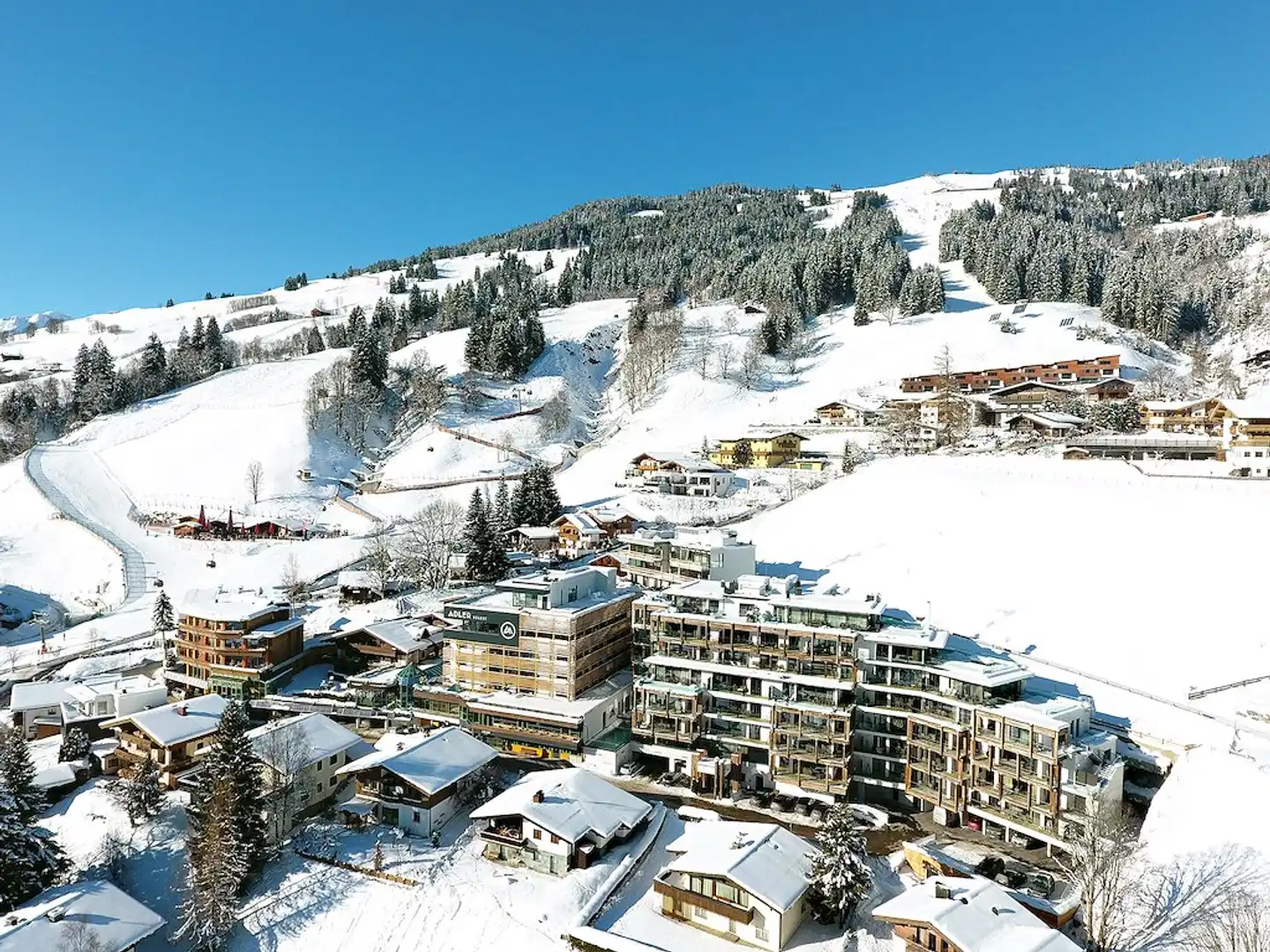 Adler Resort Aussenansicht