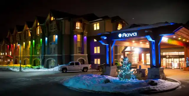 Aava Whistler Hotel Aussenansicht
