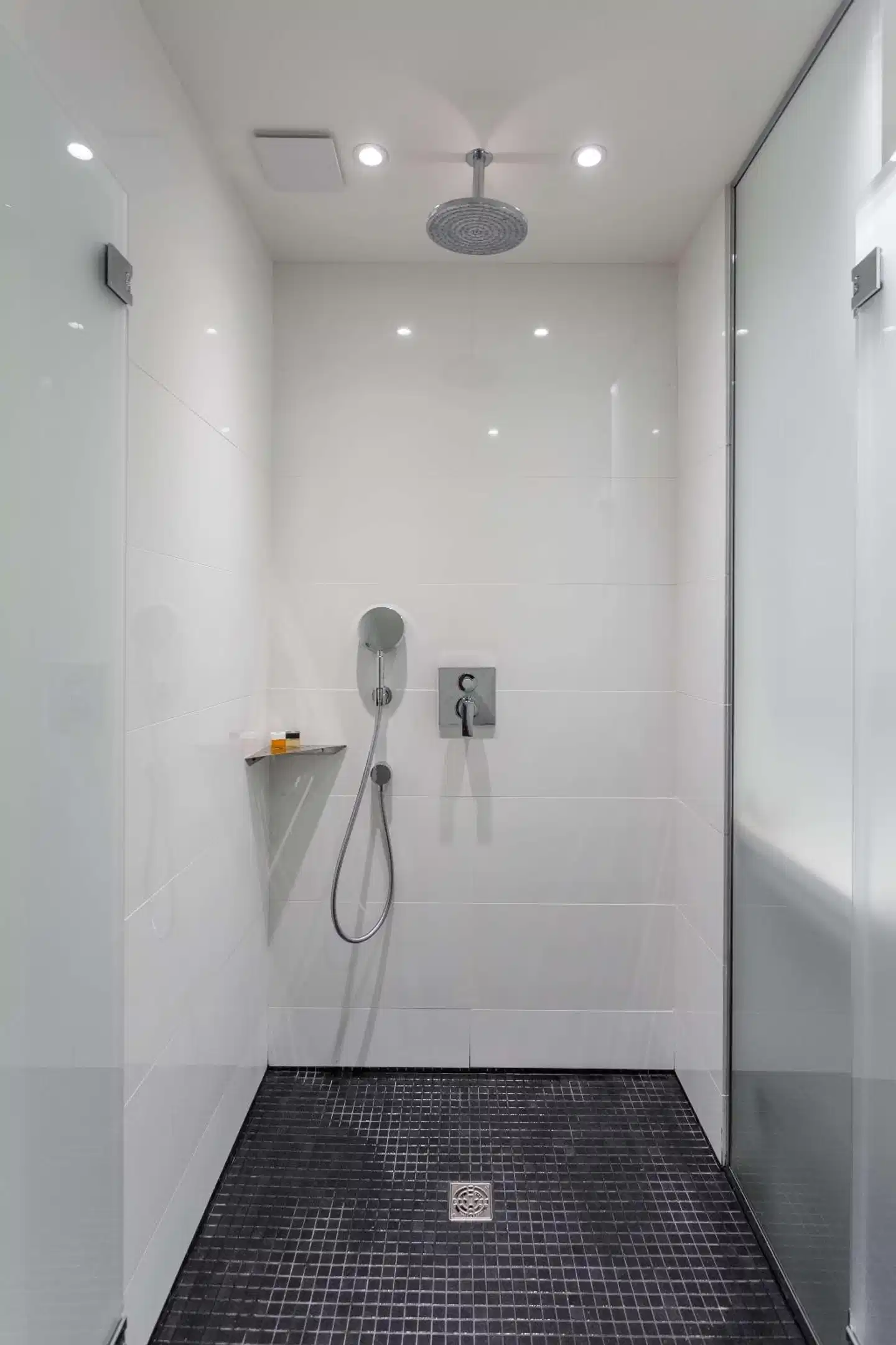 Hôtel de Castiglione Badezimmer