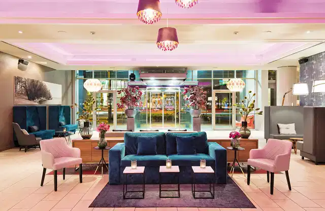 Leonardo Royal Hotel Düsseldorf Königsallee Lobby