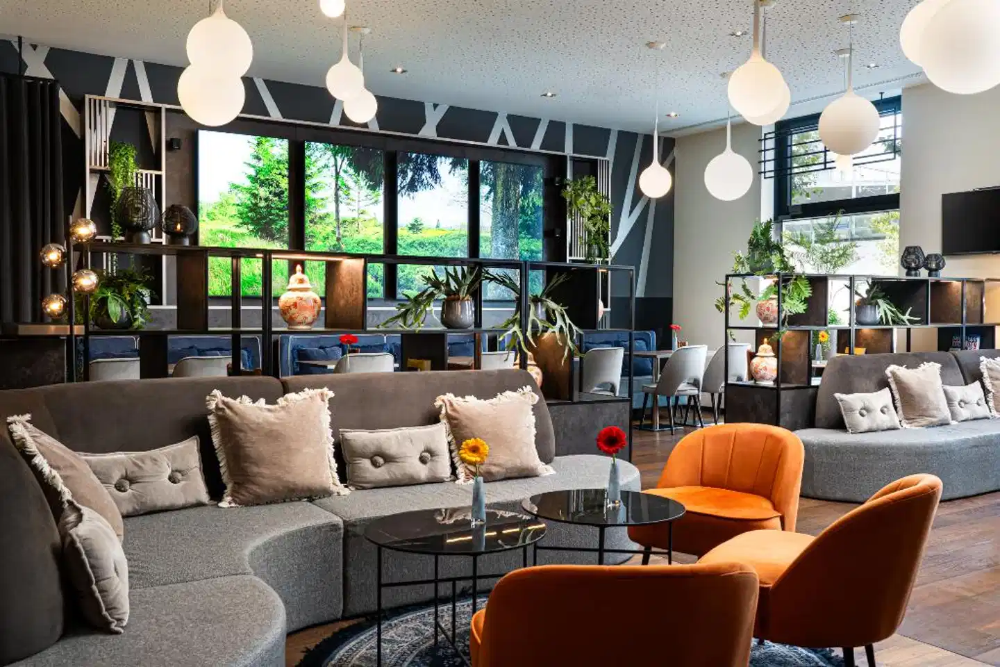 Leonardo Hotel Vienna Hauptbahnhof Lobby