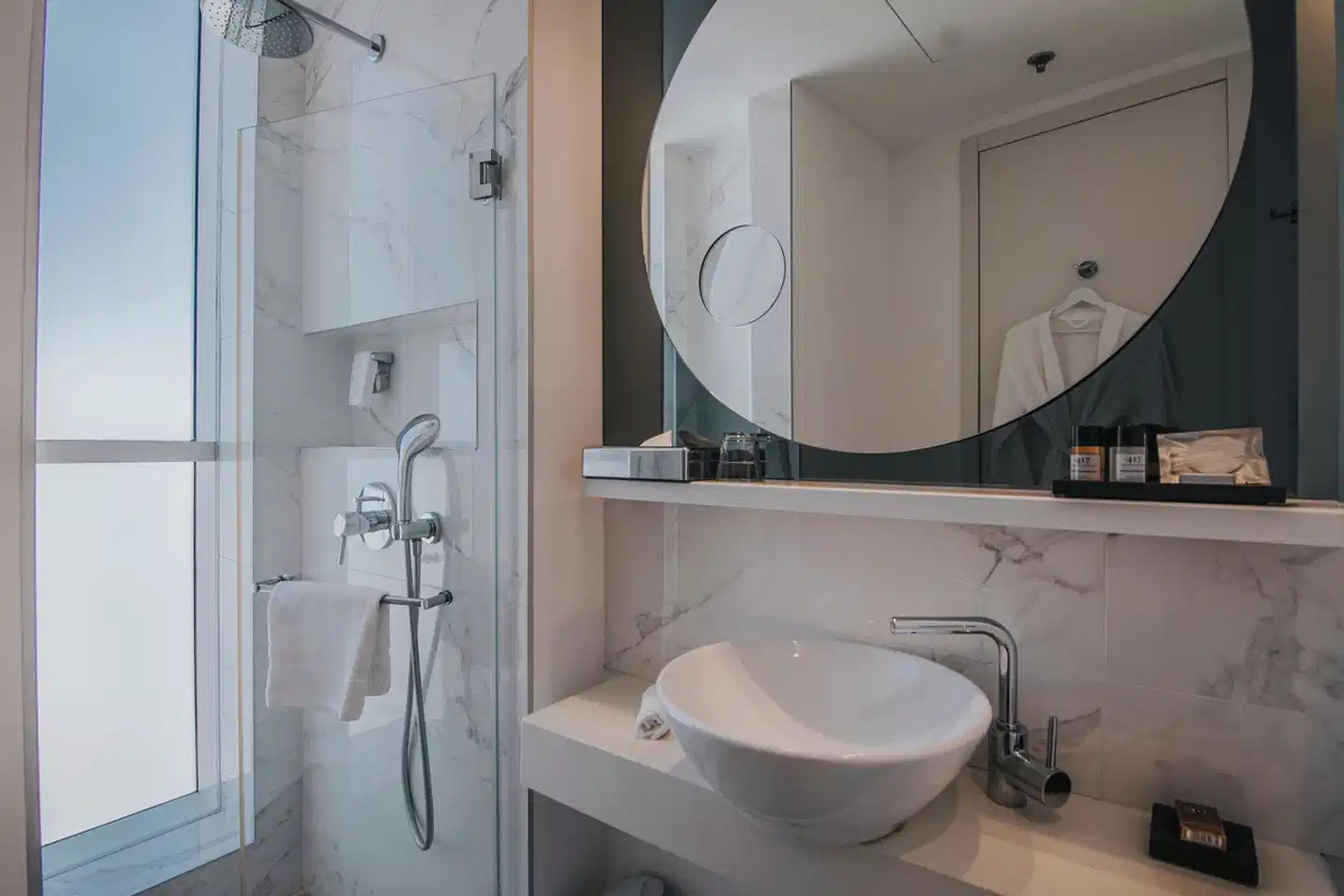 65 Hotel, Rothschild Tel Aviv Badezimmer