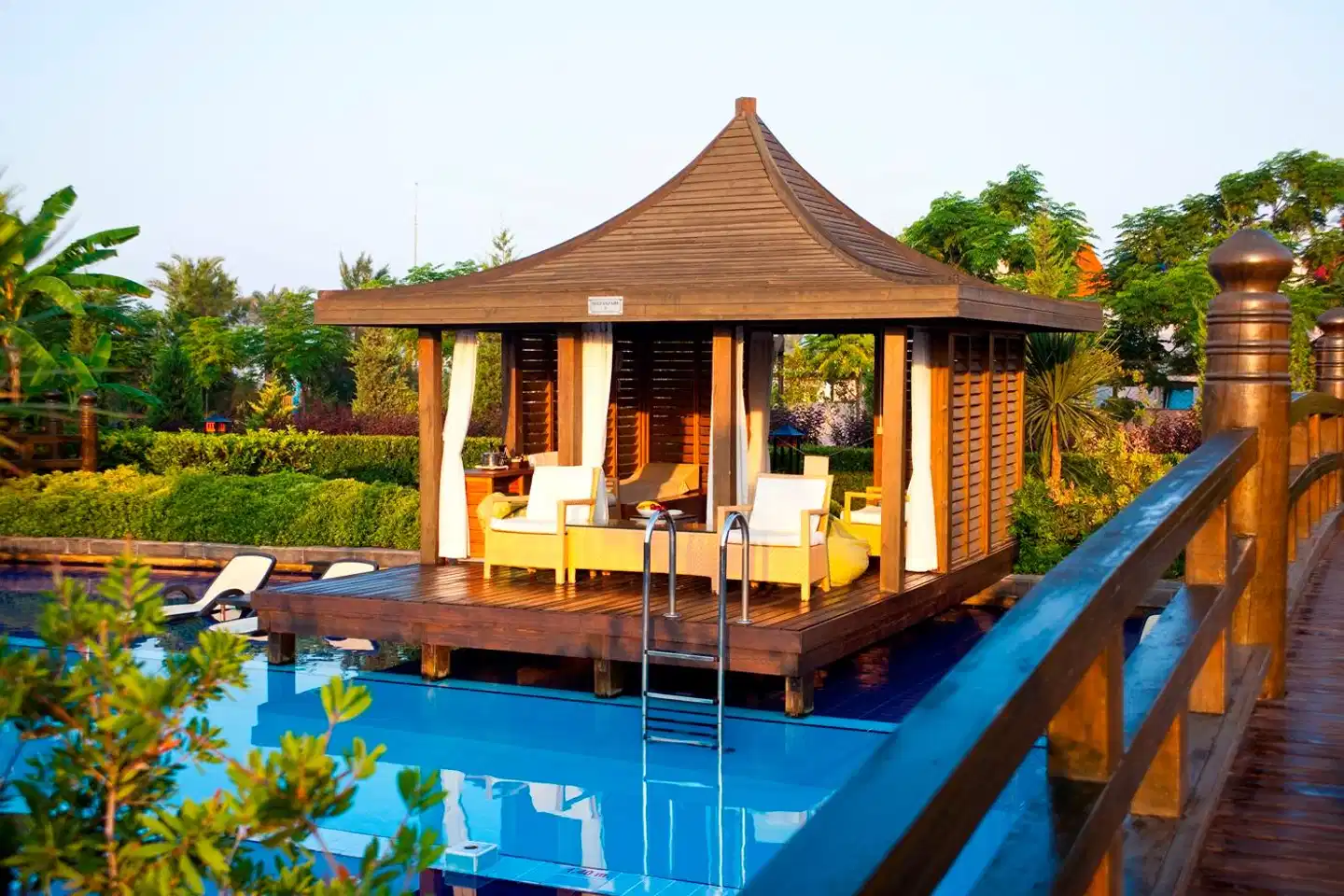 Limak Lara De Luxe Resort Pool