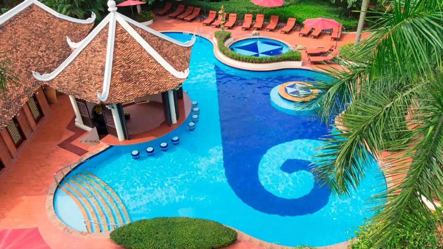 Sheraton Hanoi Pool