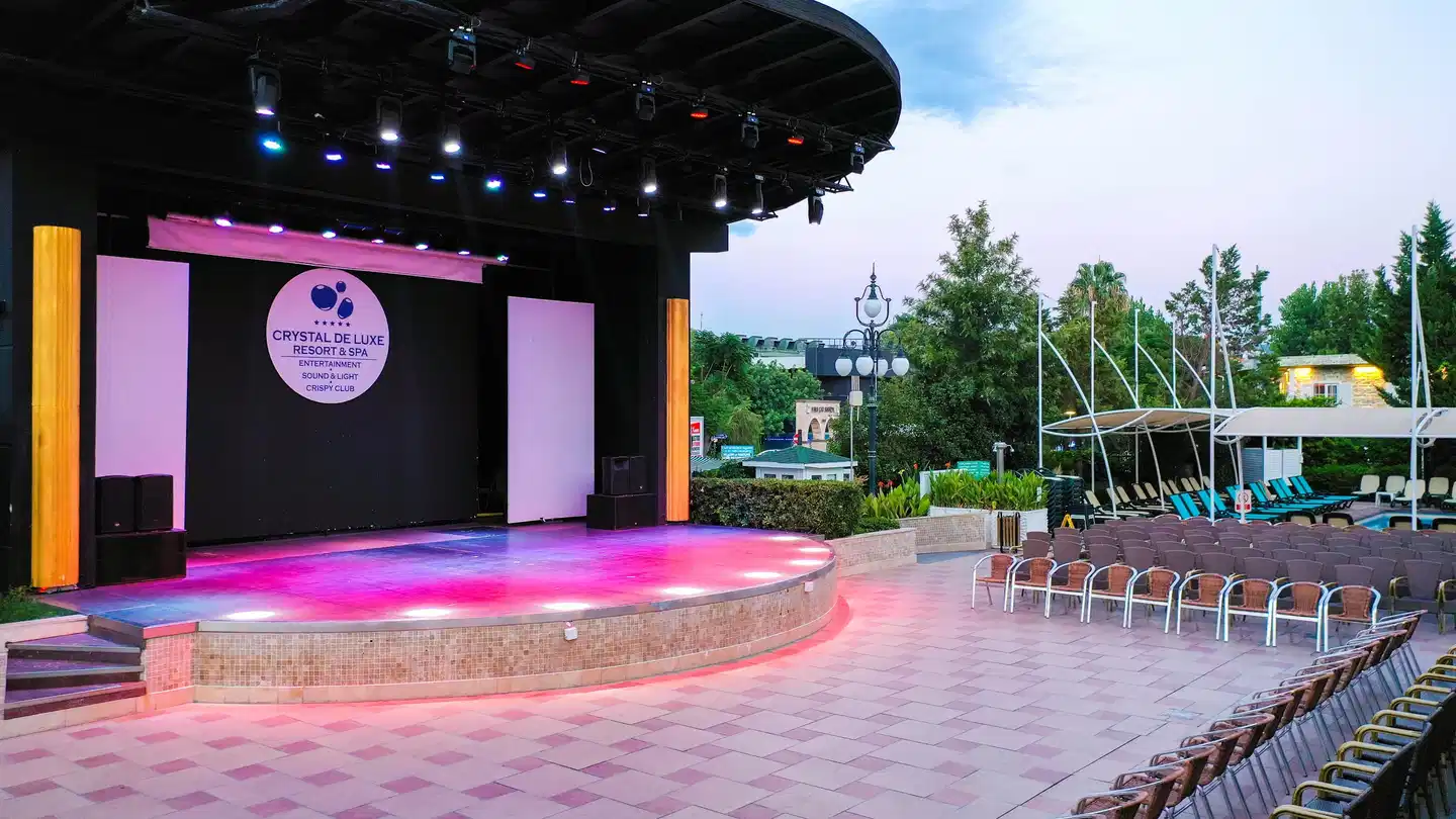 Crystal Deluxe Sport und Entertainment