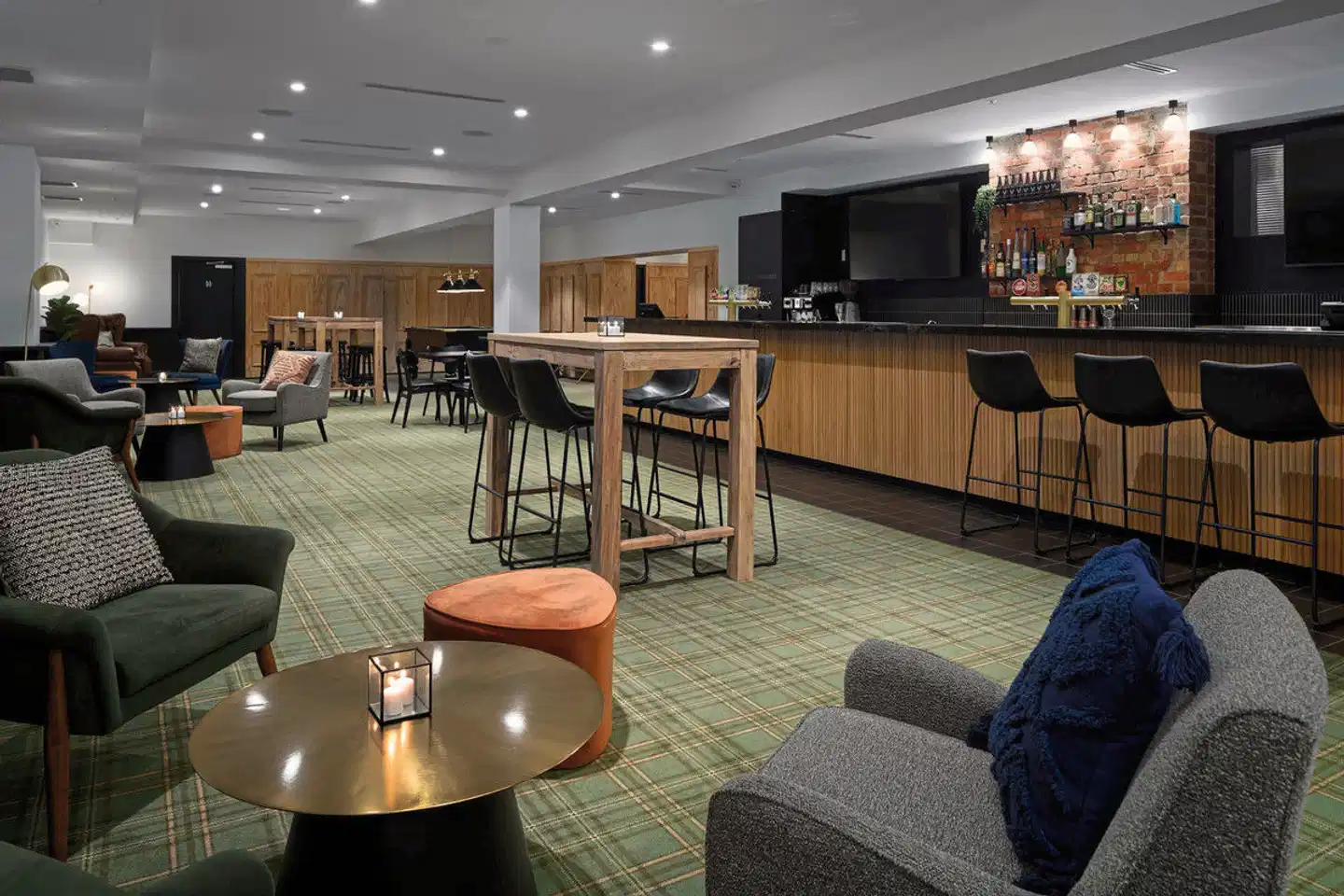 The Victoria Hotel Melbourne Bar