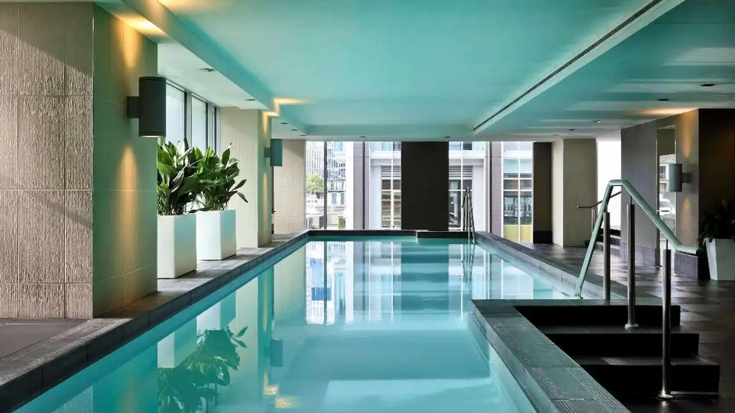 Sofitel Auckland Viaduct Harbour Hallenbad