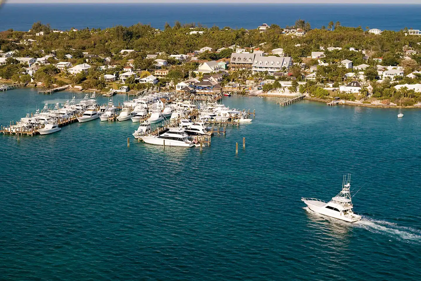 Valentines Resort Aussenansicht