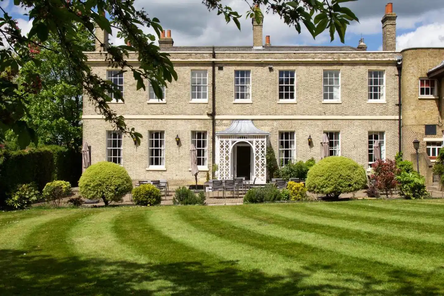 London Chigwell Prince Regent Hotel, BW Signature Collection Aussenansicht