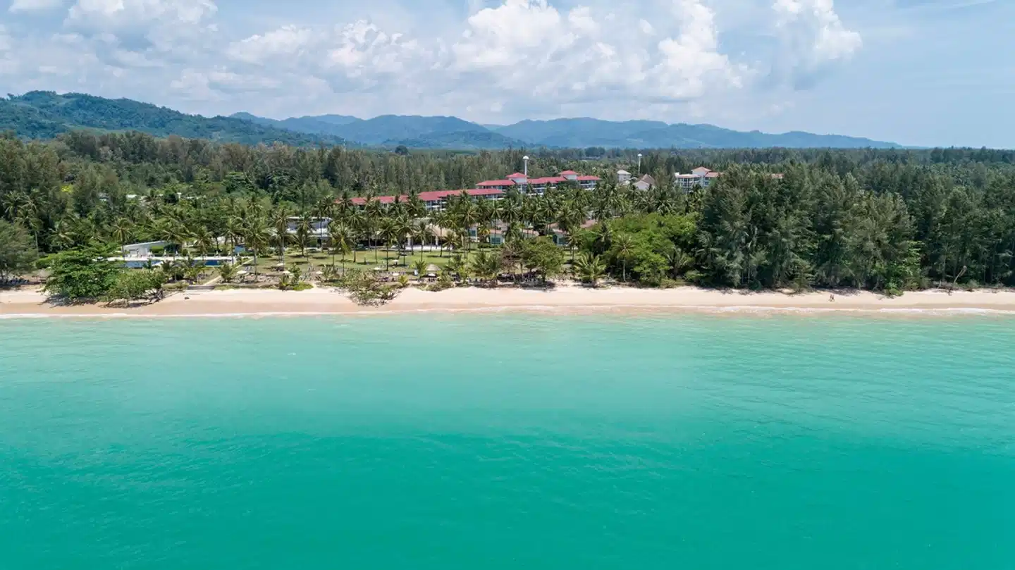 Kantary Beach Hotel - Villas & Suites Khao Lak Landschaft